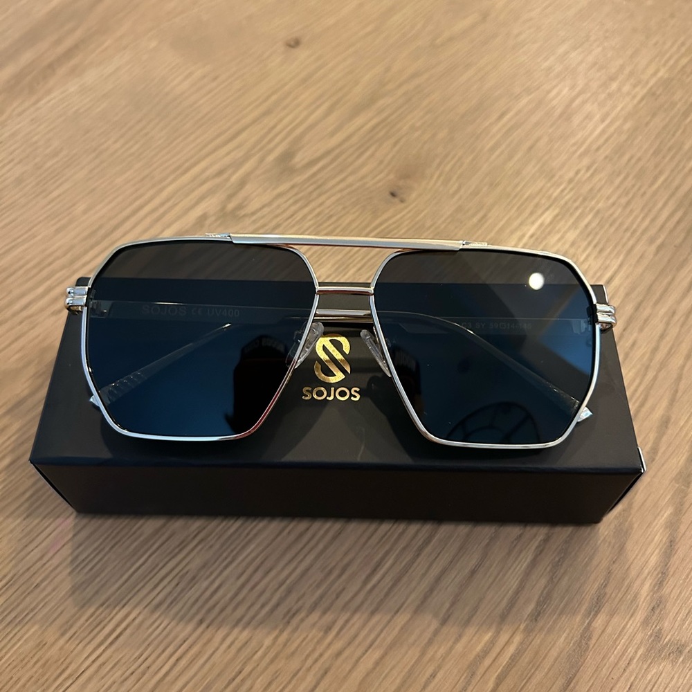 Sojos Oversized Square Sunglasses